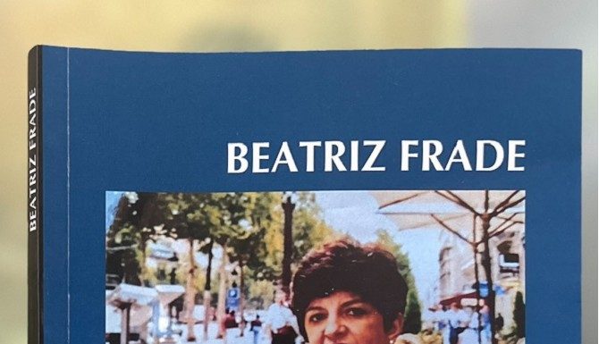 Presentan “Poesía y otros escritos” de la médica y poeta Beatriz Frade