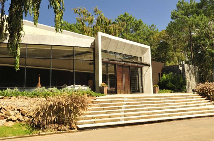 Pensar Global presenta “De Punta del Este al mundo”